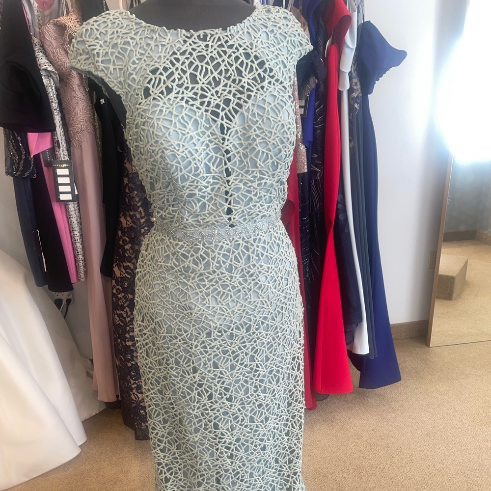 DAYMOR LIGHT GREEN LACE SPECIAL OCCASION/MOTHER OF BRIDE DRESS NWT